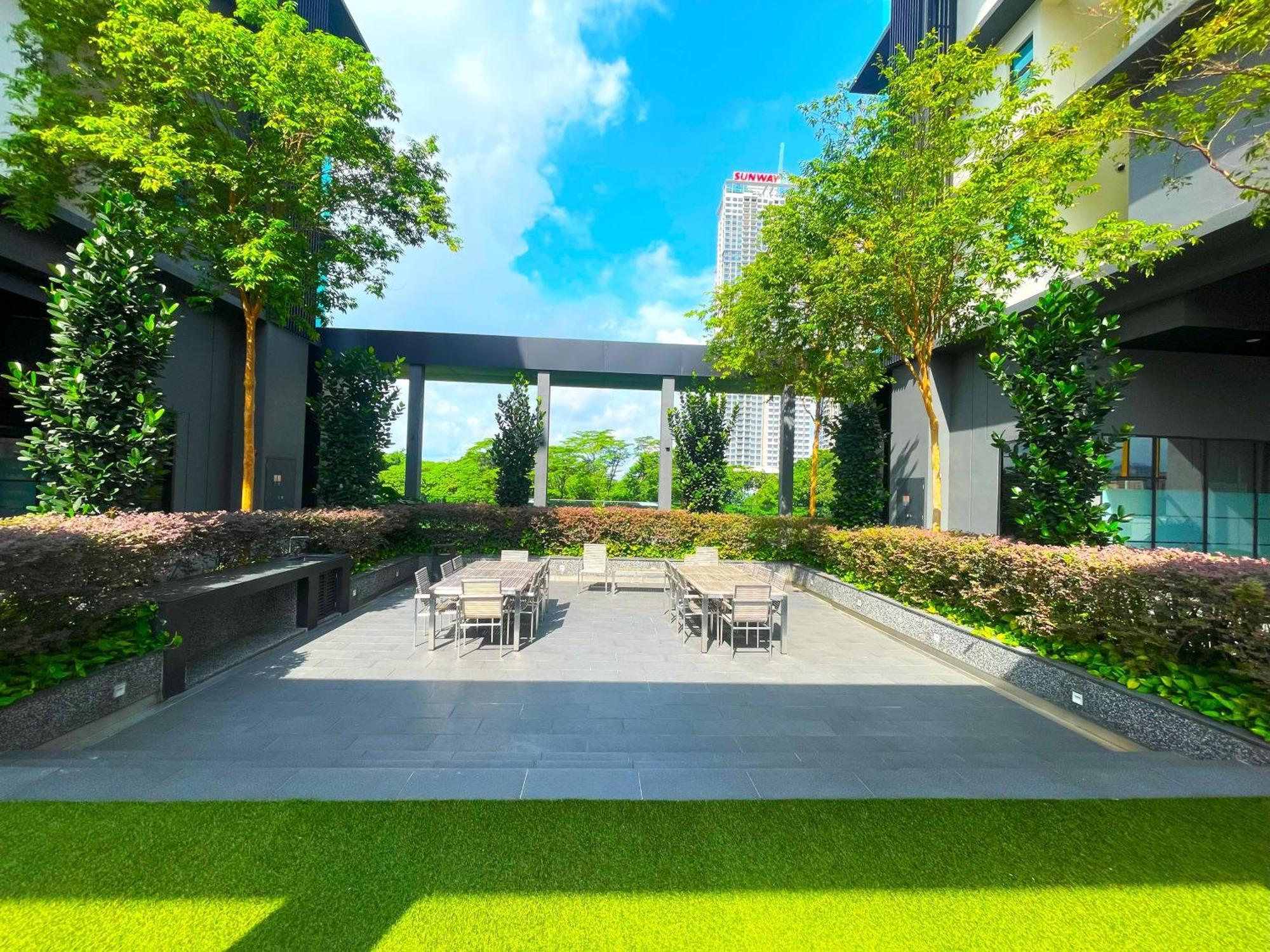 Astra At Opus Residences Kuala Lumpur Esterno foto